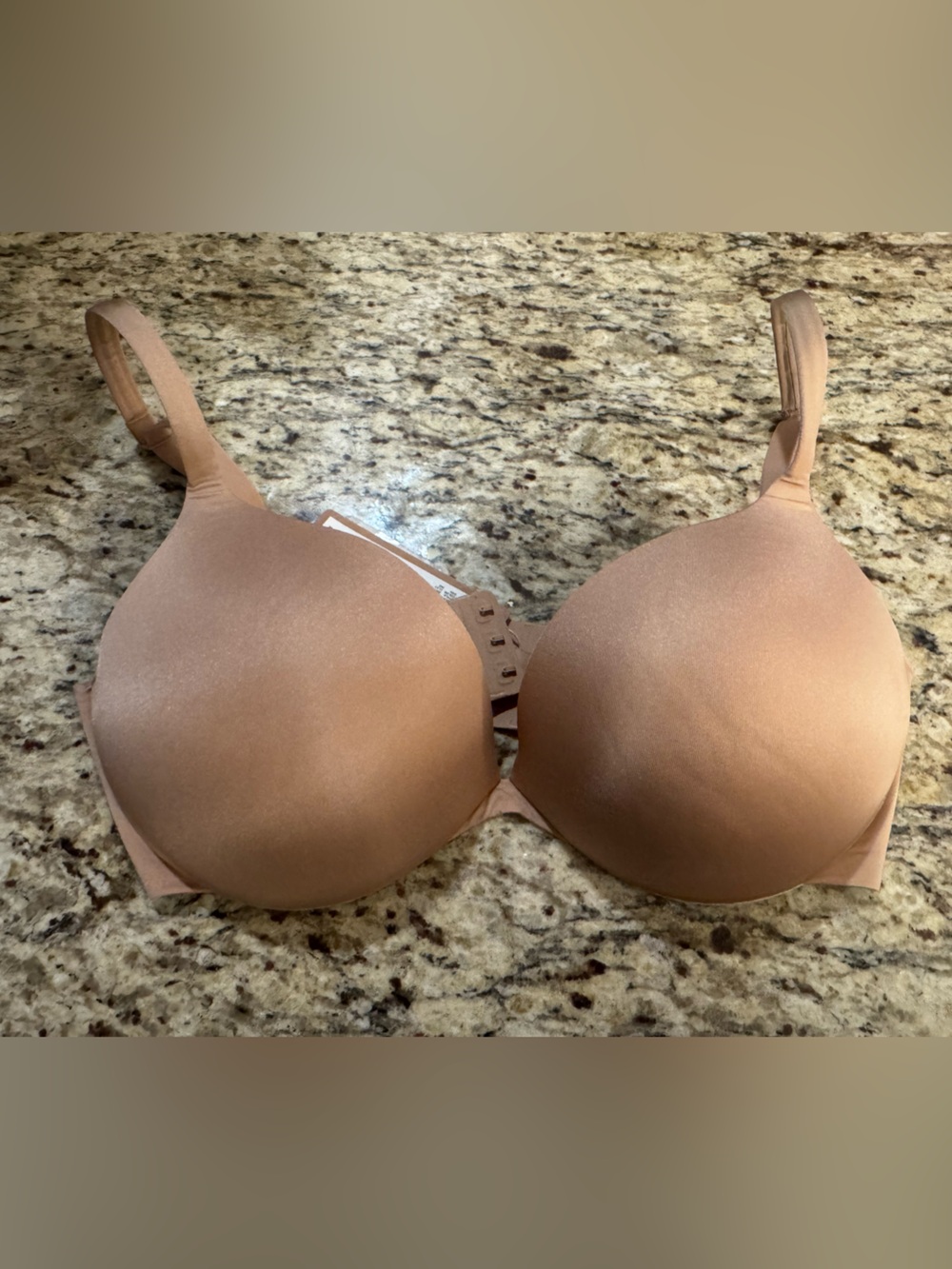 SKIMS Smooth Push Up Plunge Bra in Nude Brown
